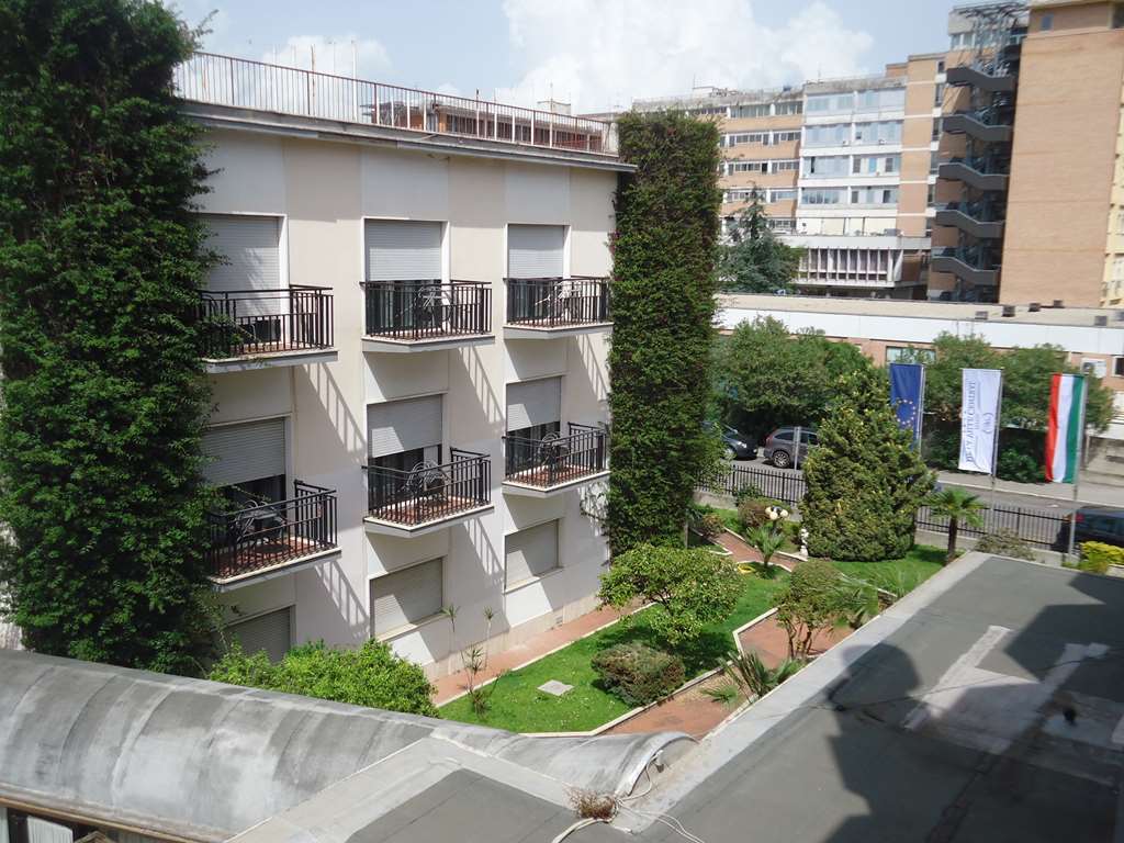 Hotel De La Ville Central Λατίνα Εξωτερικό φωτογραφία
