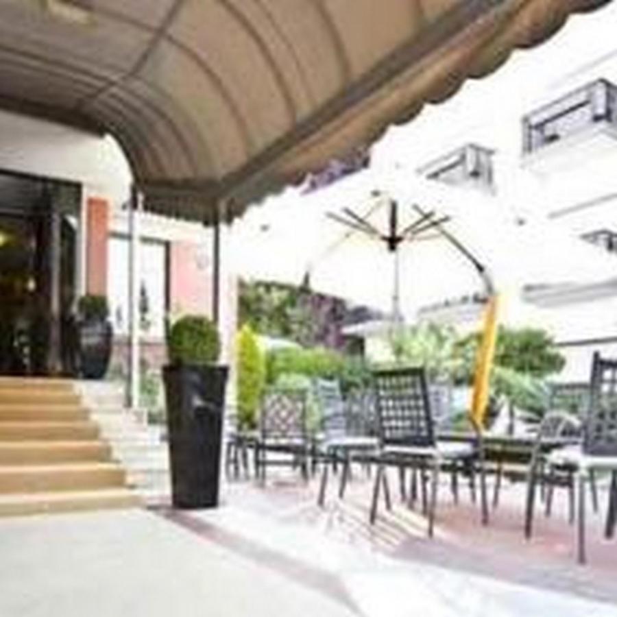 Hotel De La Ville Central Λατίνα Εξωτερικό φωτογραφία