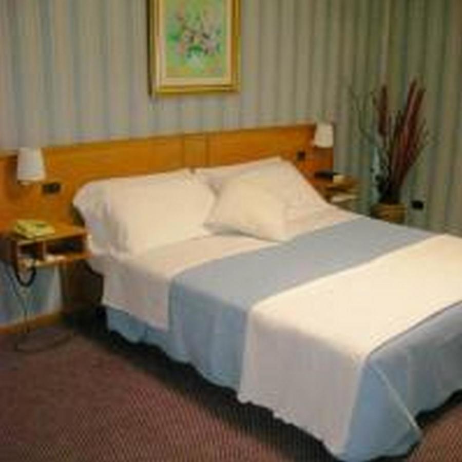 Hotel De La Ville Central Λατίνα Εξωτερικό φωτογραφία