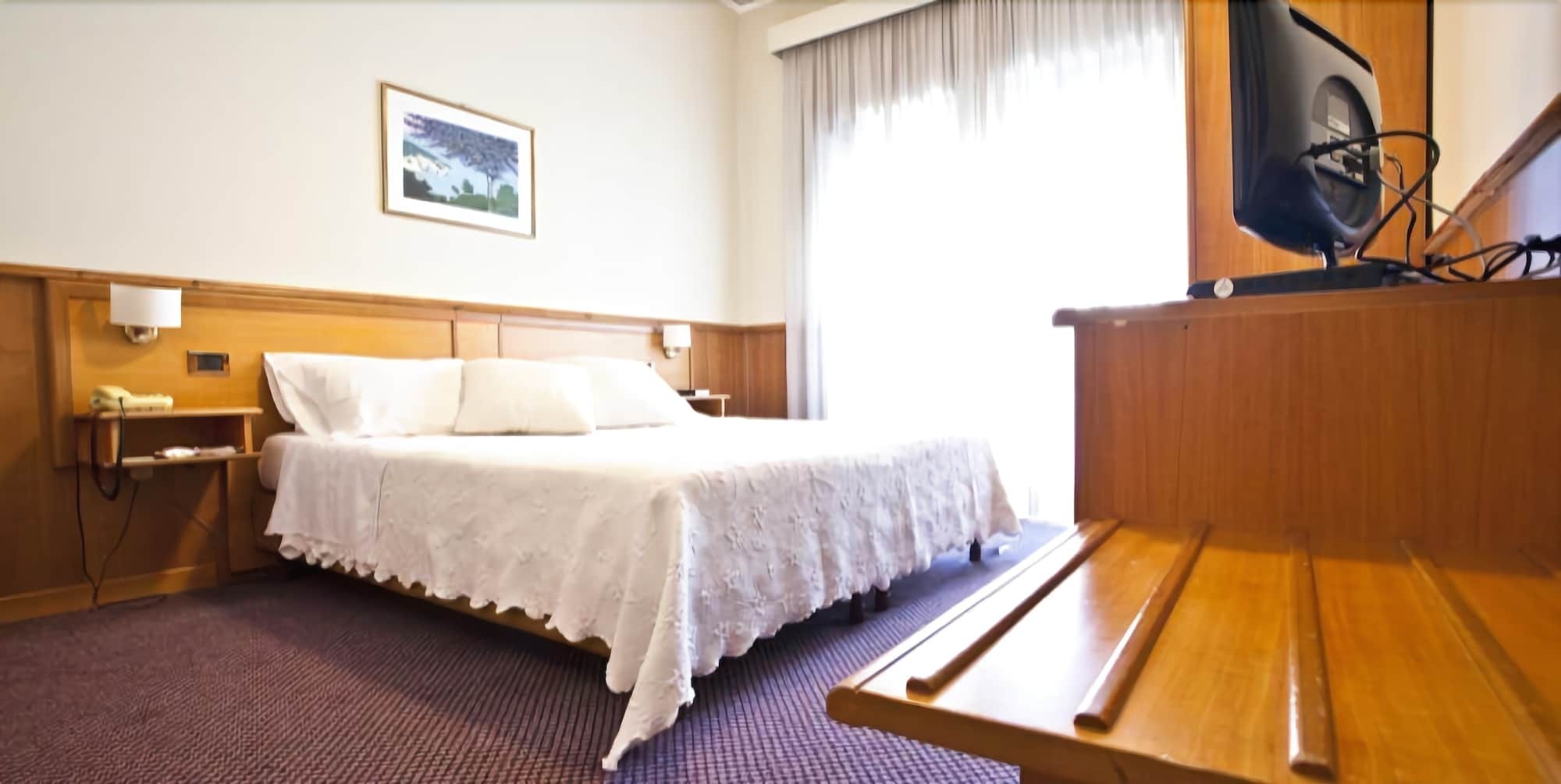 Hotel De La Ville Central Λατίνα Εξωτερικό φωτογραφία